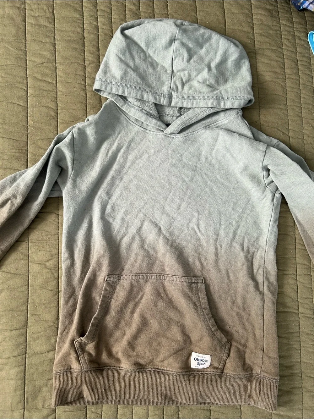 Boy’s - Oshkosh B'gosh Two-Tone Gradient Hooded Pullover in green